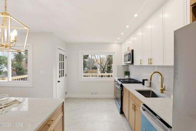 1599 Woodcrest Drive, Toms River, NJ 08753