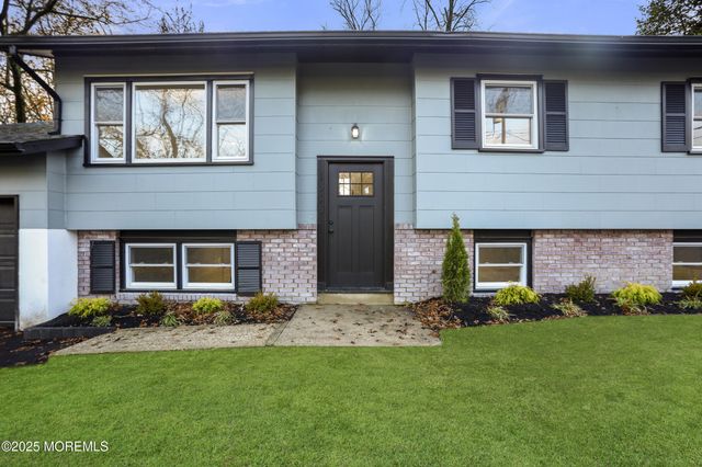 1599 Woodcrest Drive, Toms River, NJ 08753