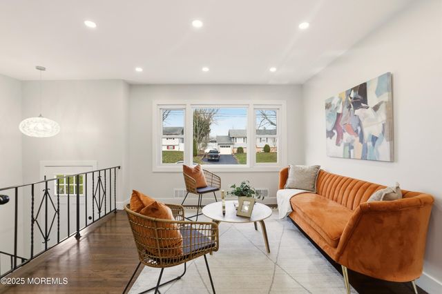 1599 Woodcrest Drive, Toms River, NJ 08753