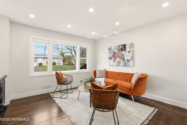 1599 Woodcrest Drive, Toms River, NJ 08753