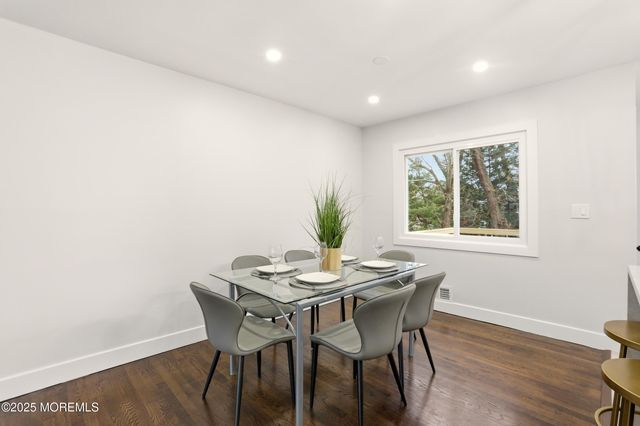 1599 Woodcrest Drive, Toms River, NJ 08753