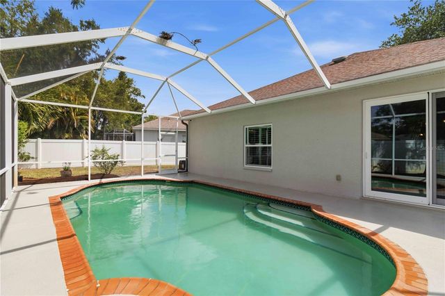 12250 HOLLYBUSH TERRACE, Lakewood Ranch, FL 34202