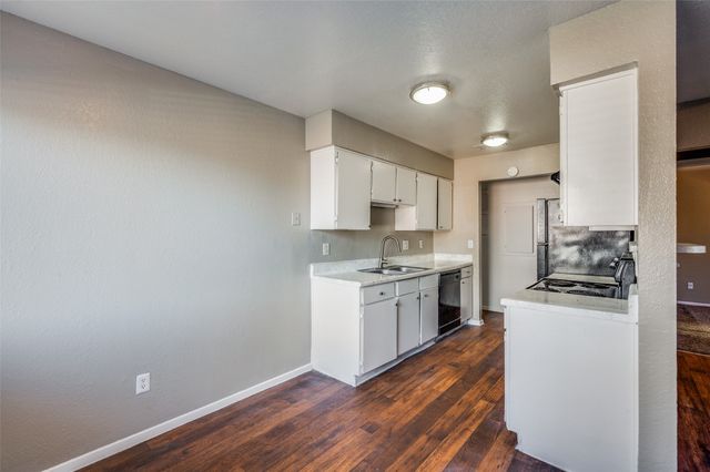 1122 Millview Drive 701, Arlington, TX 76012