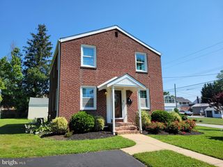 219 DELAWARE AVE, Talleyville, DE 19803