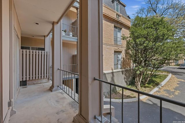 7709 Broadway Apt 121, San Antonio, TX 78209