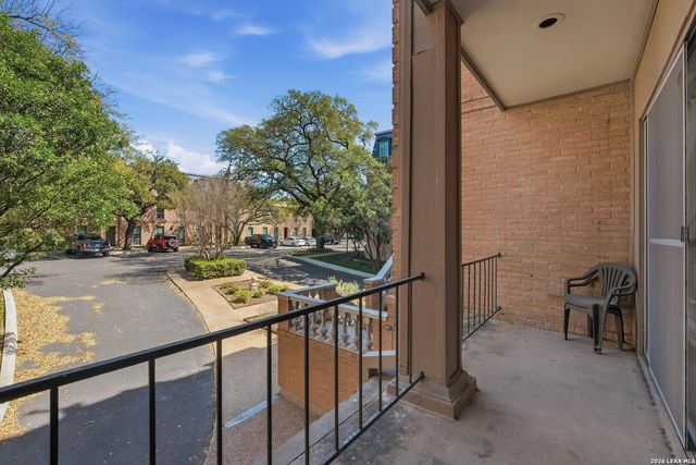 7709 Broadway Apt 121, San Antonio, TX 78209