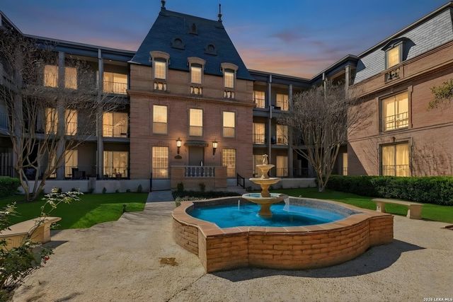 7709 Broadway Apt 121, San Antonio, TX 78209