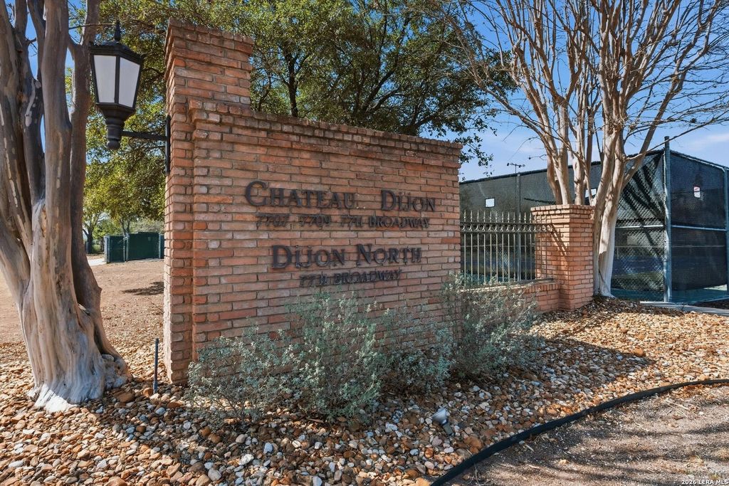 7709 Broadway Apt 121, San Antonio, TX 78209