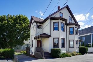 9 Ash St 1, Belmont, MA 02478