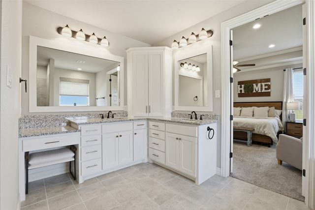 401 Venadito Drive, Godley, TX 76044