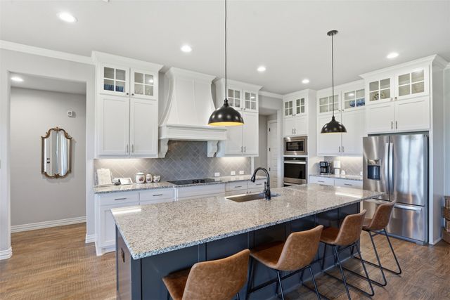 401 Venadito Drive, Godley, TX 76044