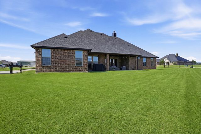 401 Venadito Drive, Godley, TX 76044