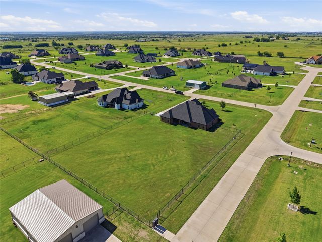 401 Venadito Drive, Godley, TX 76044