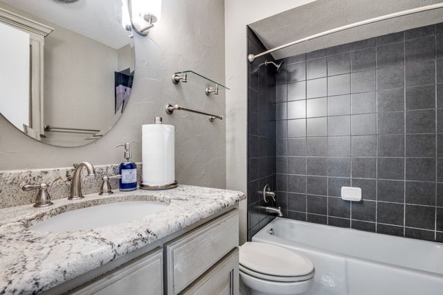 1028 Rosewood, Desoto, TX 75115