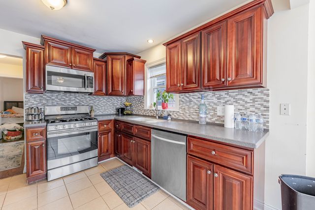 3636 N Nora Avenue, Chicago, IL 60634