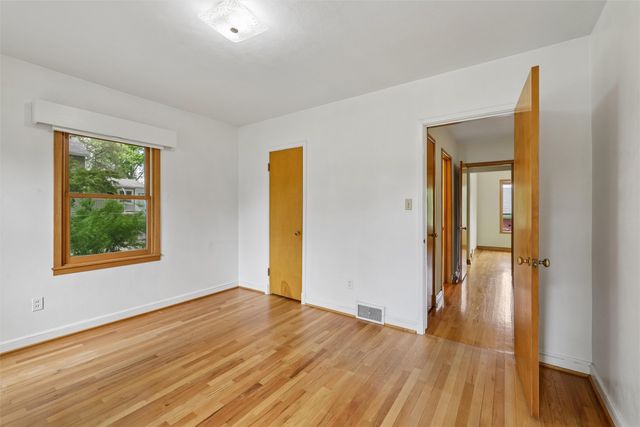 4105 Amick Avenue, Des Moines, IA 50310