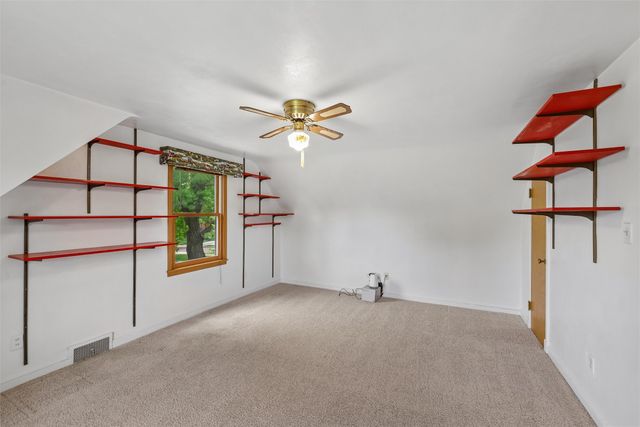 4105 Amick Avenue, Des Moines, IA 50310
