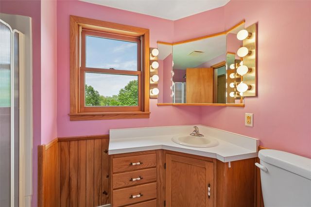 4105 Amick Avenue, Des Moines, IA 50310
