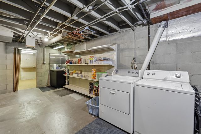 4105 Amick Avenue, Des Moines, IA 50310