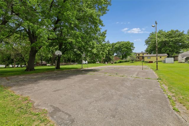 4105 Amick Avenue, Des Moines, IA 50310
