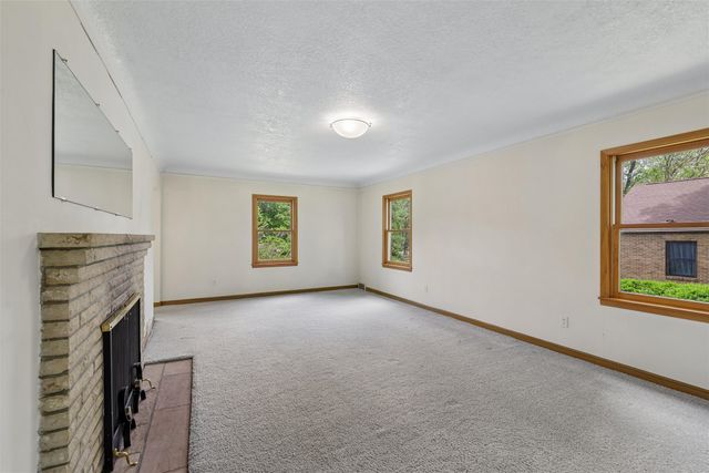 4105 Amick Avenue, Des Moines, IA 50310