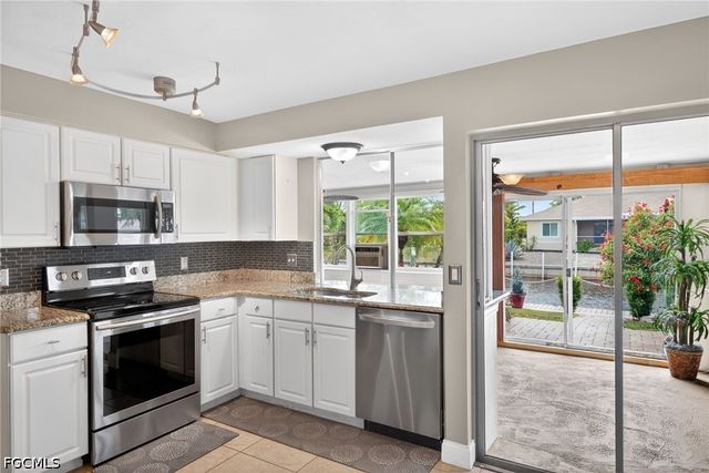 4419 N Pacific CIR, North Fort Myers, FL 33903
