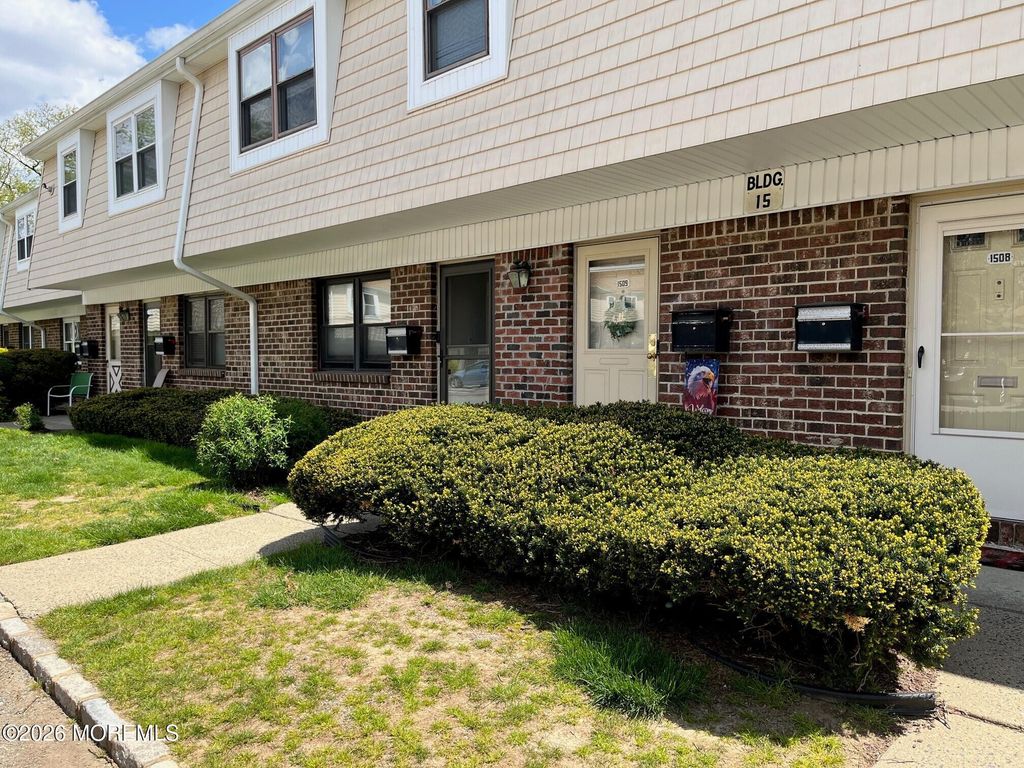 1508 Silver Court, Hamilton Square, NJ 08690