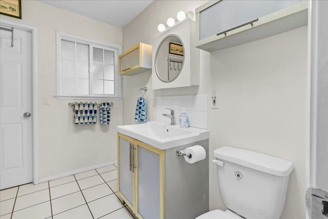 1291 Pacific Street, Monterey, CA 93940