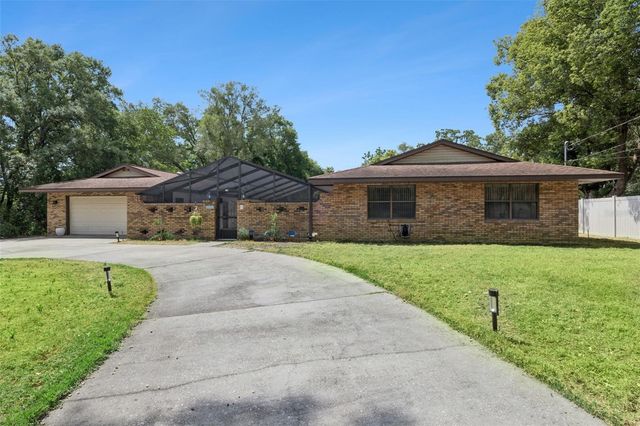 209 E CATAWBA STREET, Fruitland Park, FL 34731