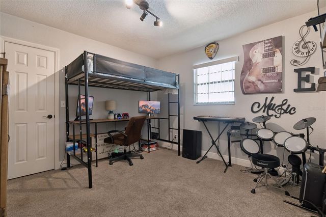 209 E CATAWBA STREET, Fruitland Park, FL 34731