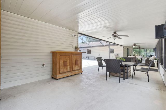 209 E CATAWBA STREET, Fruitland Park, FL 34731