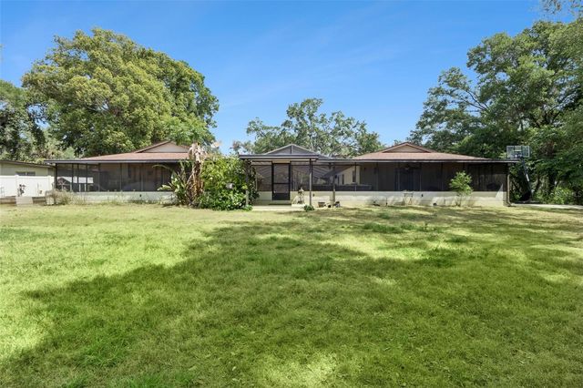 209 E CATAWBA STREET, Fruitland Park, FL 34731