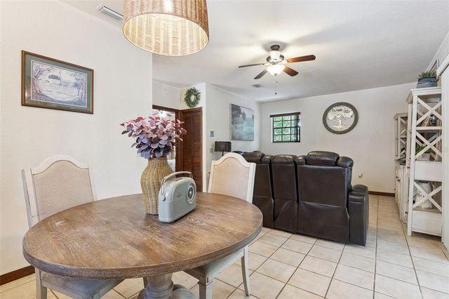 209 E CATAWBA STREET, Fruitland Park, FL 34731