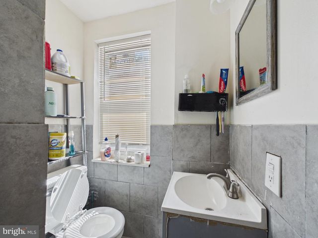 5621 WALTON AVE, Philadelphia, PA 19143
