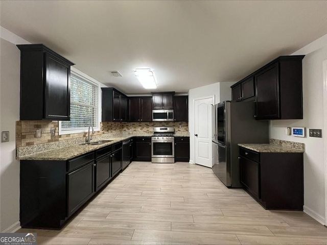 2416 Peach Shoals Circle, Dacula, GA 30019