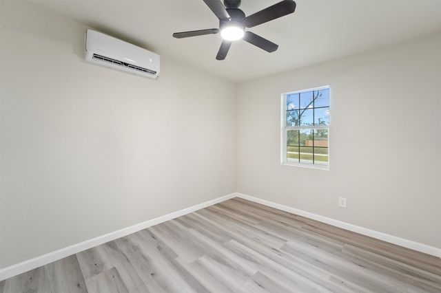 4611 W Hunting Street, Houston, TX 77026