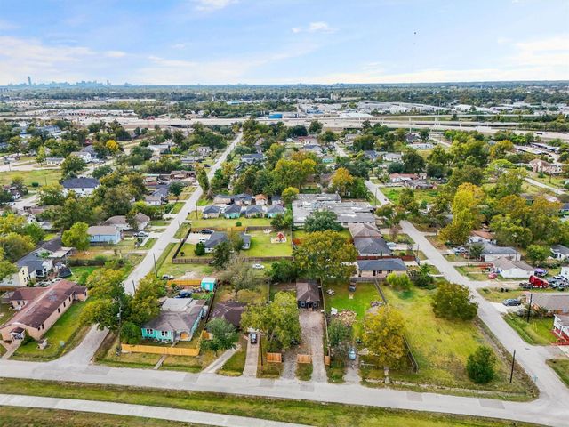 4611 W Hunting Street, Houston, TX 77026