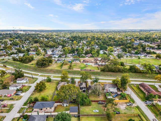 4611 W Hunting Street, Houston, TX 77026