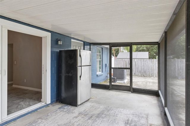 3244 LAUREL DALE DRIVE, Tampa, FL 33618