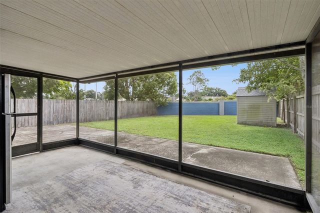 3244 LAUREL DALE DRIVE, Tampa, FL 33618
