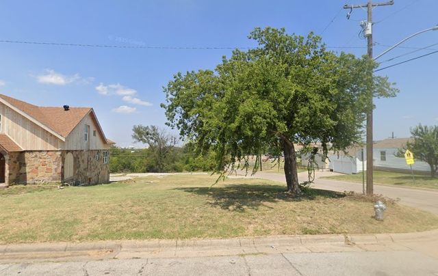 2800 NW 31st Street, Fort Worth, TX 76106