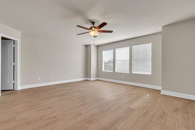 12715 Windy Summer Lane, Houston, TX 77044