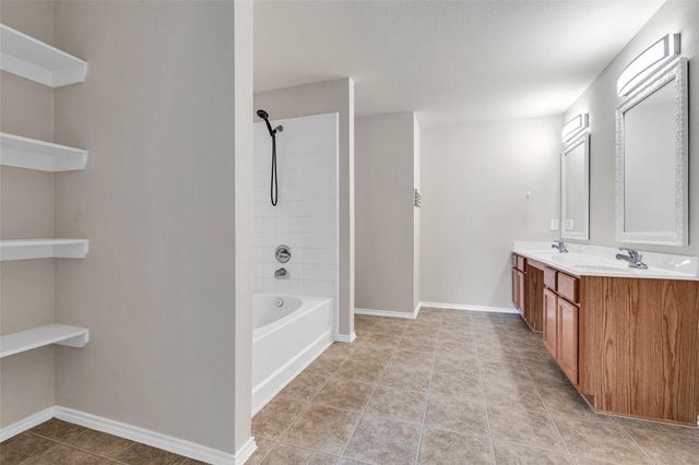 12715 Windy Summer Lane, Houston, TX 77044