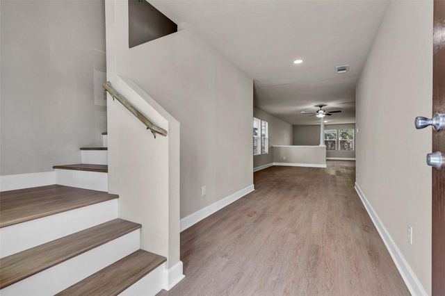 12715 Windy Summer Lane, Houston, TX 77044