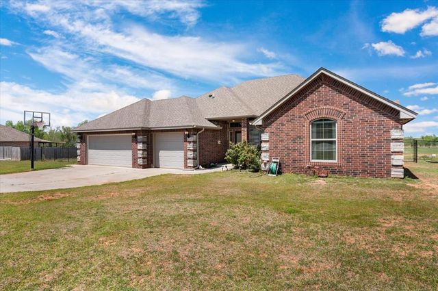 2004 County Road 1198, Tuttle, OK 73089