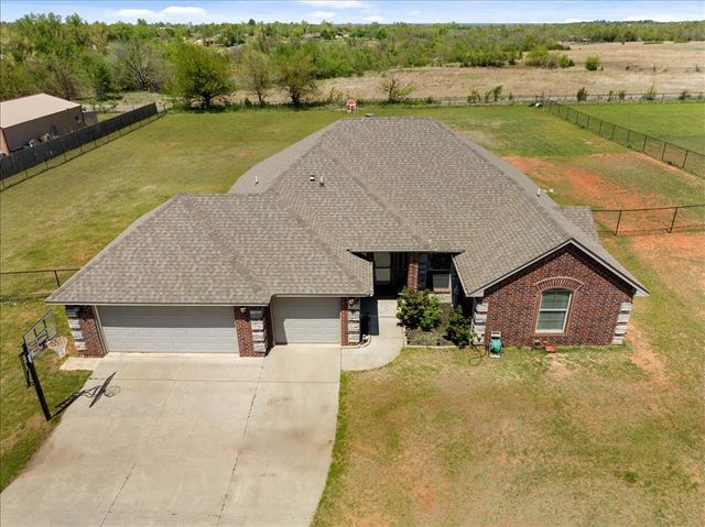 2004 County Road 1198, Tuttle, OK 73089