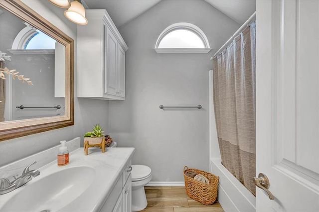 2004 County Road 1198, Tuttle, OK 73089