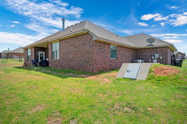 2004 County Road 1198, Tuttle, OK 73089