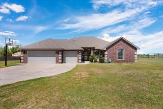 2004 County Road 1198, Tuttle, OK 73089