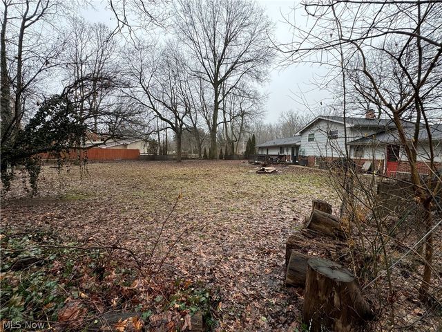 8257 Cricket Lane, Northfield, OH 44067